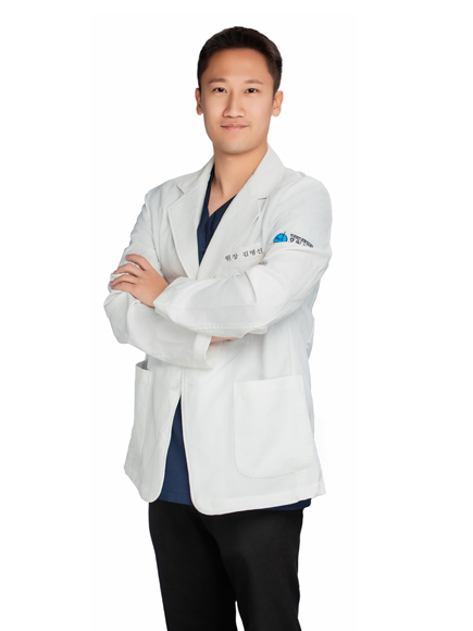 김 명 신 원장님
